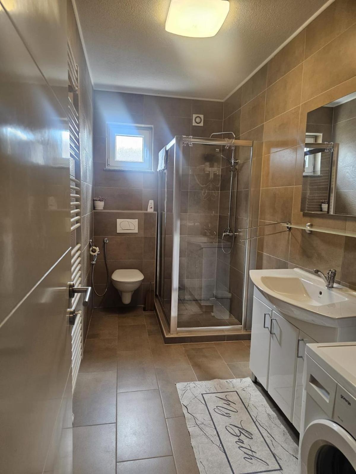 Elite Apartment Jasmina Bihac Ngoại thất bức ảnh