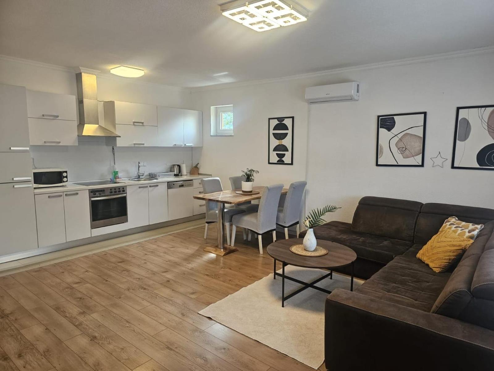Elite Apartment Jasmina Bihac Ngoại thất bức ảnh